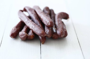 Yemek, et. Masada nefis sosis var.