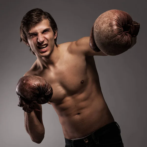 Agressive Guy Boxing Gloves Ready Fight — Stock Photo, Image