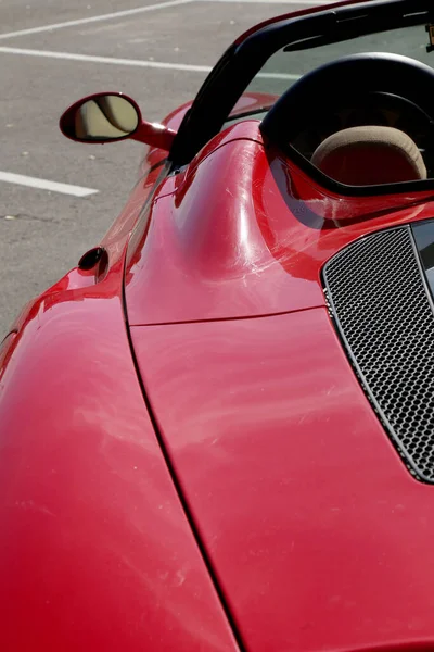 Voiture Ferrari Rouge Dans Rue — Photo