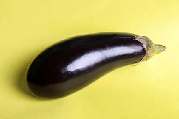 Eggplant Yellow Background — Stock Photo, Image