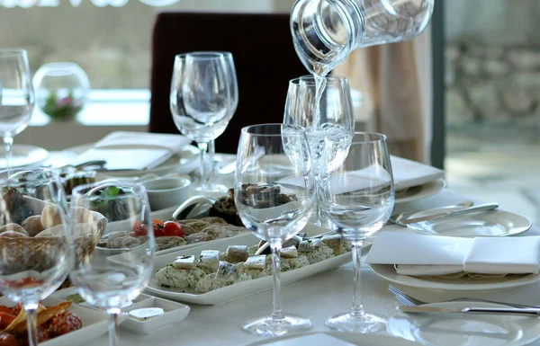 Mesa Banquete Restaurante Con Diferentes Snacks — Foto de Stock