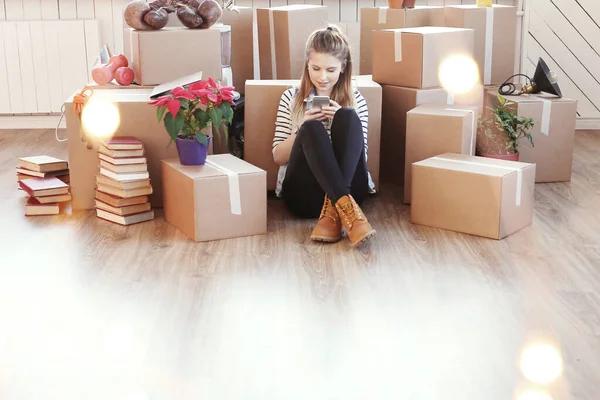 Eve taşınırken çok tatlı bir kızdı.