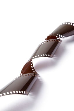 Sinematografi. Beyaz arkaplanda eski bir bant