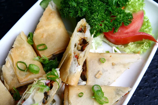 Soğanlı ve limonlu yemek.