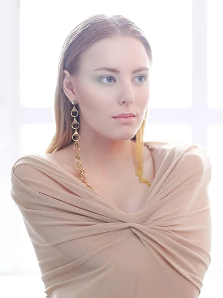 Mode Juwelen Mooie Vrouw Met Mooie Oorbellen — Stockfoto