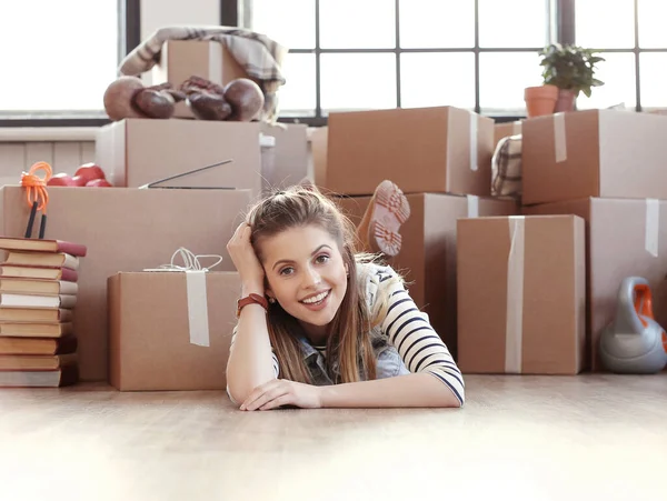 Eve taşınırken çok tatlı bir kızdı.