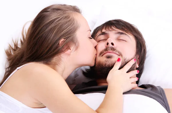 Bela Esposa Está Beijando Seu Marido Bochecha — Fotografia de Stock