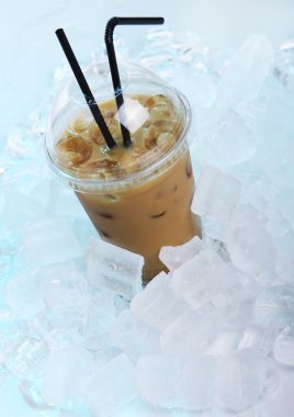 Buzlu soğuk kahve.
