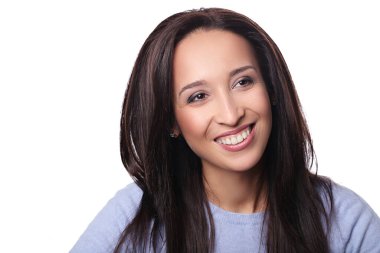 Beyaz arka planda bir kadın