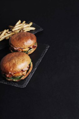 Masada nefis bir hamburger