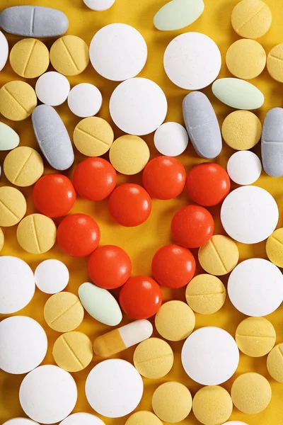 Pharmazeutisch Tabletten Auf Dem Tisch — Stockfoto