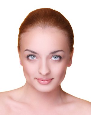 Beyaz arka planda güzel bir kız