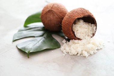 Sağlık ve kaplıca. Masada deniz tuzu