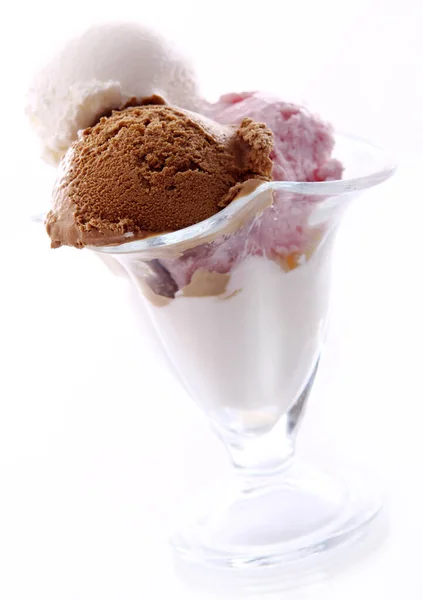 Glass Dessert Vit Bakgrund — Stockfoto