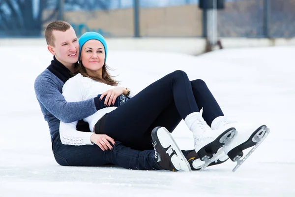 Mooi Aantrekkelijk Koppel Ijsbaan — Stockfoto