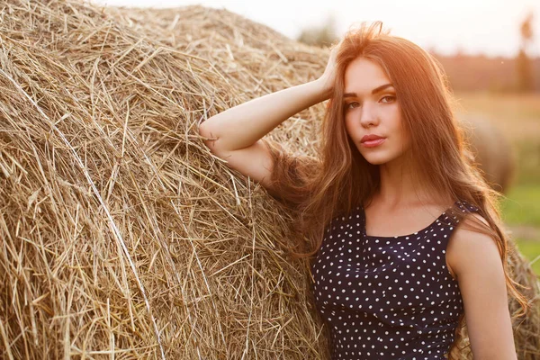 Rural Evening Beautiful Girl Cute Dress — Stock Photo, Image