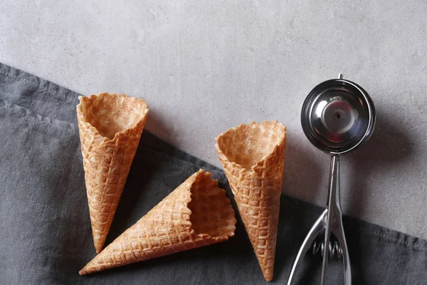 Tatlı yemek. Boş dondurma külahı