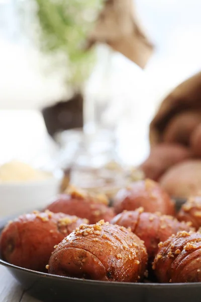 Cucina Patata Rossa Preparata Sul Tavolo — Foto Stock