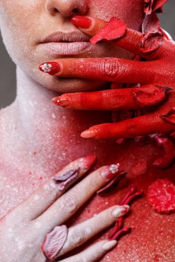 Güzellik. Harika makyajlı güzel bir kız.