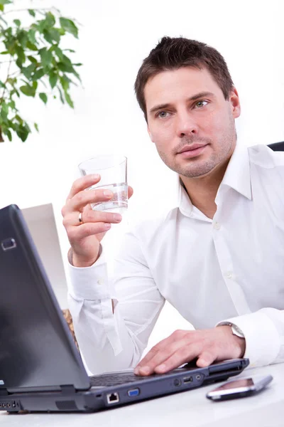 Jeune Homme Affaires Dans Son Bureau — Photo