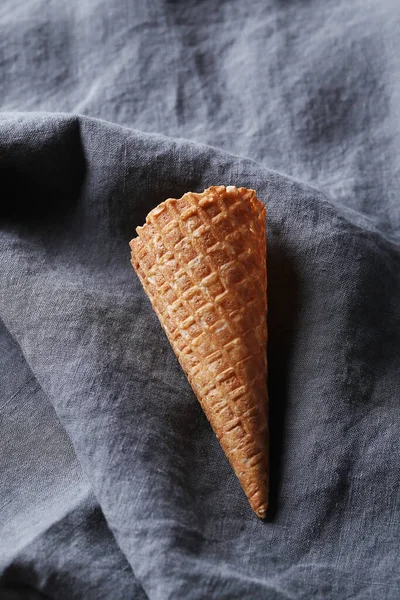 Süßes Essen Leere Eistüte — Stockfoto