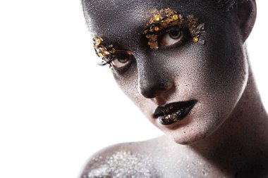 Güzellik. Harika makyajlı güzel bir kız.