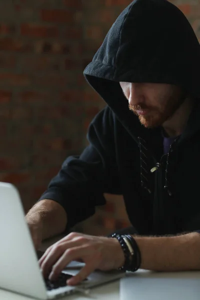 Hacker Vor Seinem Computer — Stockfoto