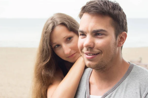 Portrait Beautiful Young Couple Sea Beach — Stock Photo, Image