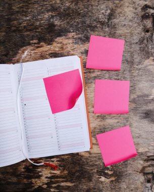 Tahta masada not defteri var.