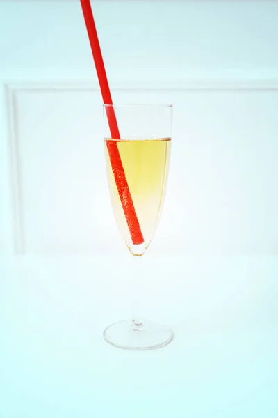 Glas Champagner Auf Dem Tisch — Stockfoto
