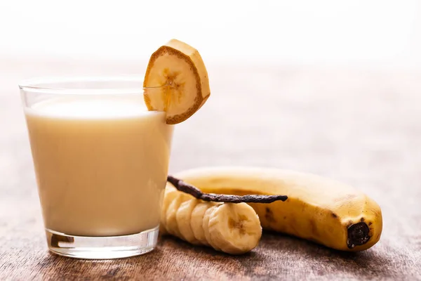 Yummy Banana Milkshake Table — Stock Photo, Image