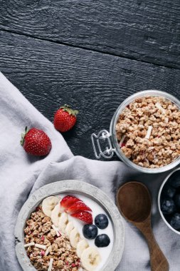 Granola. Masada nefis bir kahvaltı.
