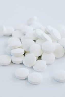 Eczacılık. Uyuşturucular masada.