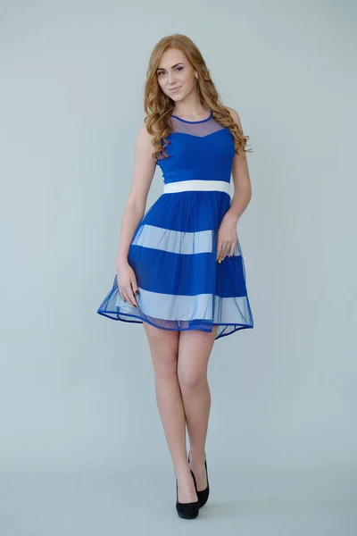 Moda Mujer Vestido Azul — Foto de Stock