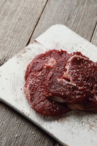 Tempero Carne Crua Tábua Corte — Fotografia de Stock