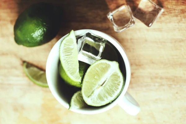 Citrus Juicy Lime Table — Stock Photo, Image