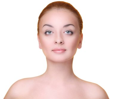 Beyaz arka planda güzel bir kız