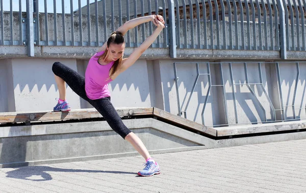 Sport Activité Femme Mignonne Pendant Échauffement — Photo