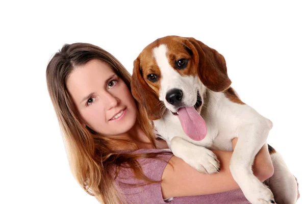 Gelukkig Jong Vrouw Spelen Met Haar Hond Wit Achtergrond — Stockfoto