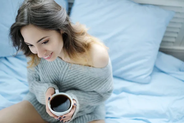 Buenos Días Chica Encantadora Cama — Foto de Stock