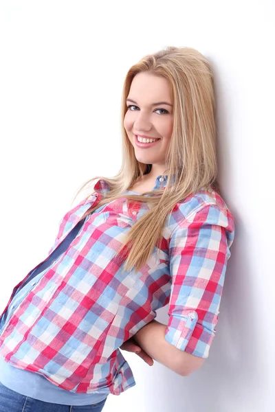 Hermosa Rubia Con Amplia Sonrisa — Foto de Stock