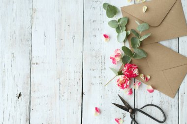 Yumuşak renklerin hoş çiçekleri