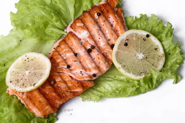 Delicioso Salmón Parrilla Sobre Mesa — Foto de Stock