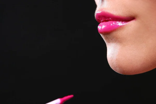 Eine Schöne Frau Mit Lippenstift — Stockfoto
