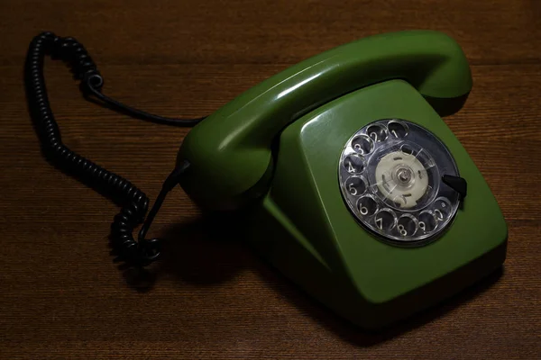 Старый Старинный Телефон Столе — стоковое фото