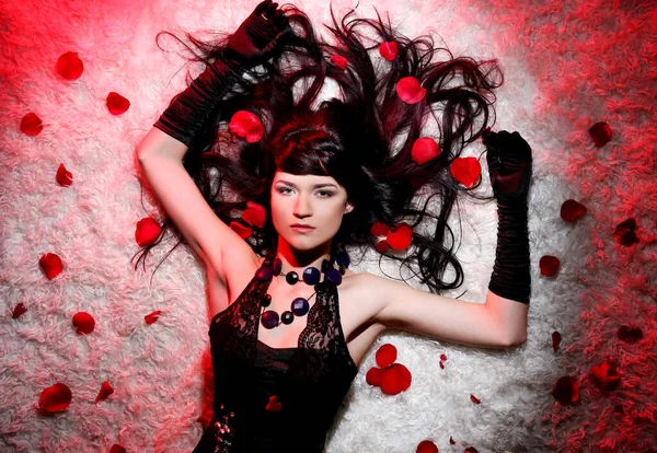 Belle Femme Romantique Avec Rose Rouge — Photo