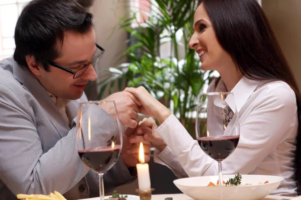 Carino Attraente Coppia Nel Ristorante — Foto Stock