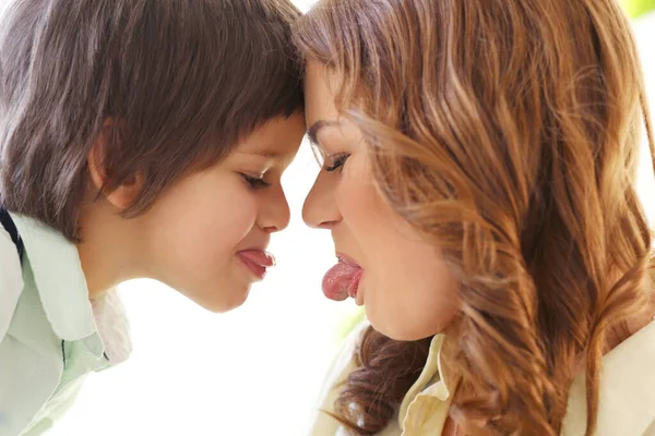 Adorable Lindo Niño Madre — Foto de Stock