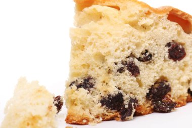 Bal ve kuru üzüm ile taze kek parçası