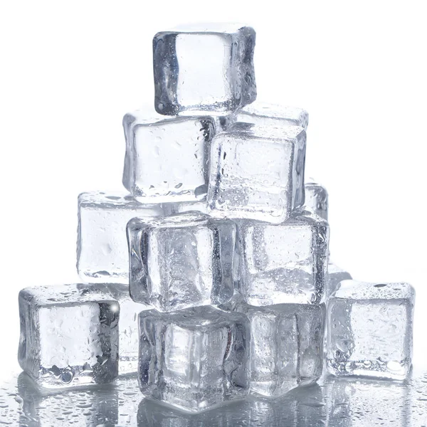 Frío Cubos Hielo Congelados Sobre Mesa — Foto de Stock